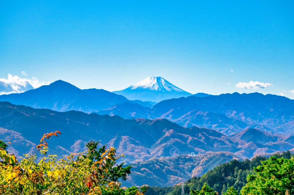 A day-hike trail in the Japanese mountains