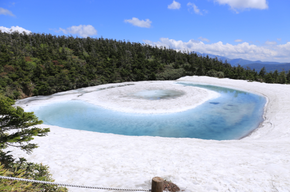 The Hachimantai Dragon Eye snow ring on Kagami Numa Lake