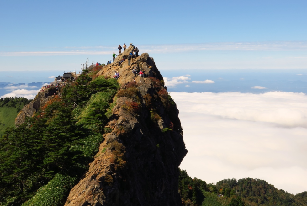 Ridge and chain sections on Mount Ishizuchi, Shikoku