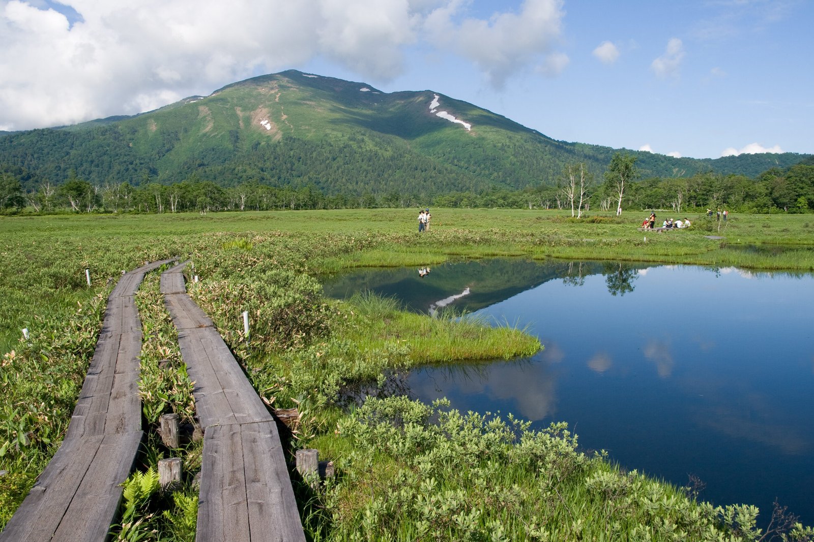 Mount Shibutsu reflected in a marsh pond at Ozegahara