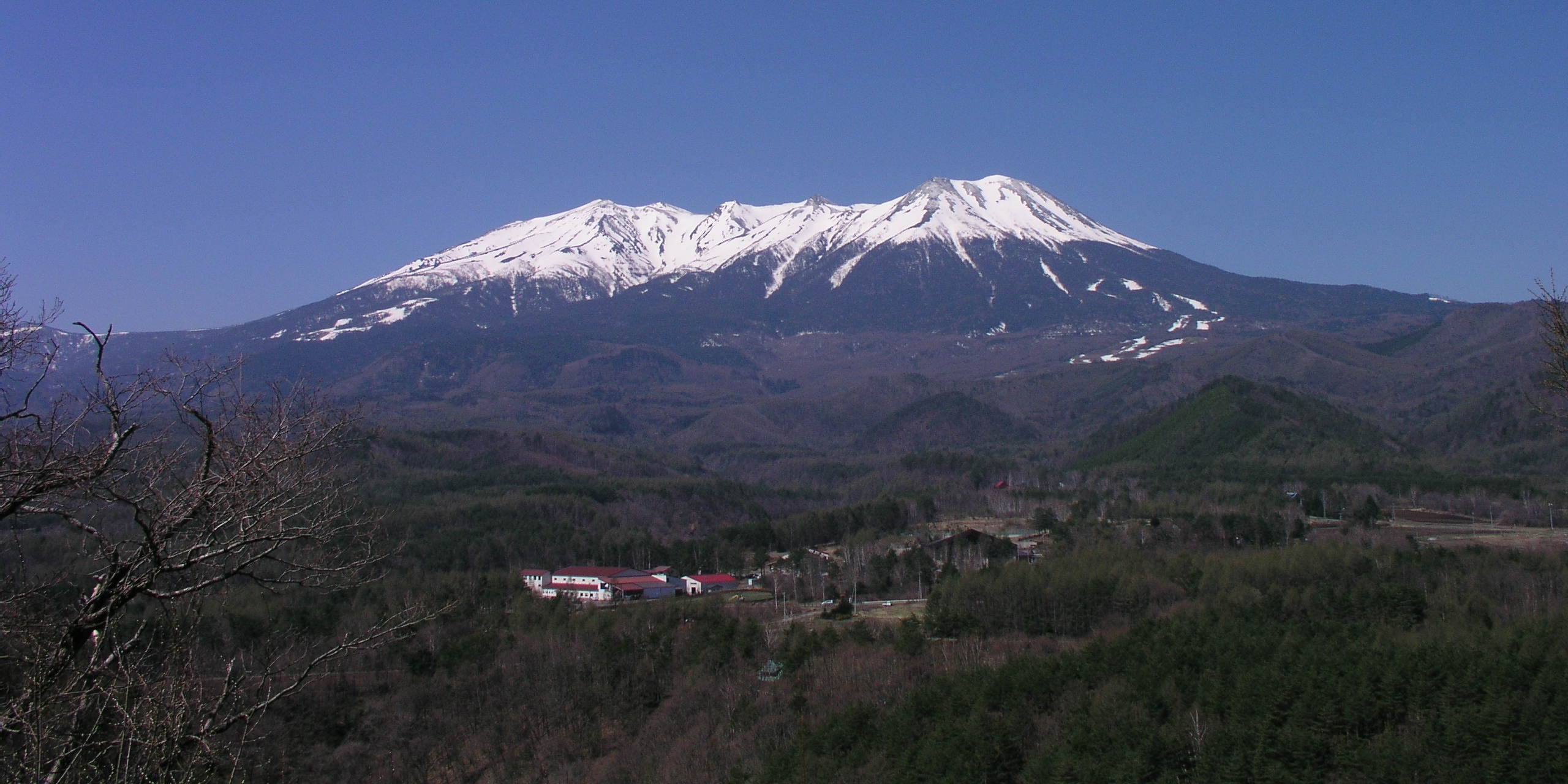 Mount Ontake viewed from the east across the Kiso valley